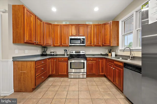 $575,000 | 11446 West Sand Cove Road, Selbyville, DE 19975