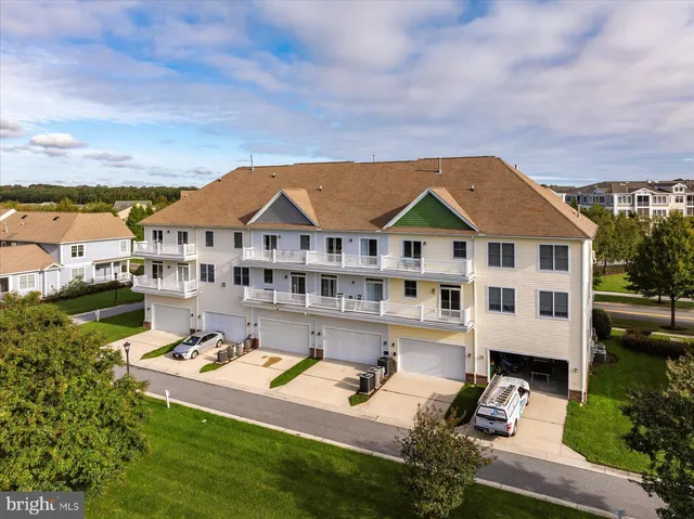 $575,000 | 11446 West Sand Cove Road, Selbyville, DE 19975