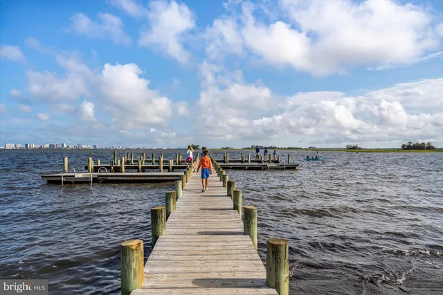 $575,000 | 11446 West Sand Cove Road, Selbyville, DE 19975