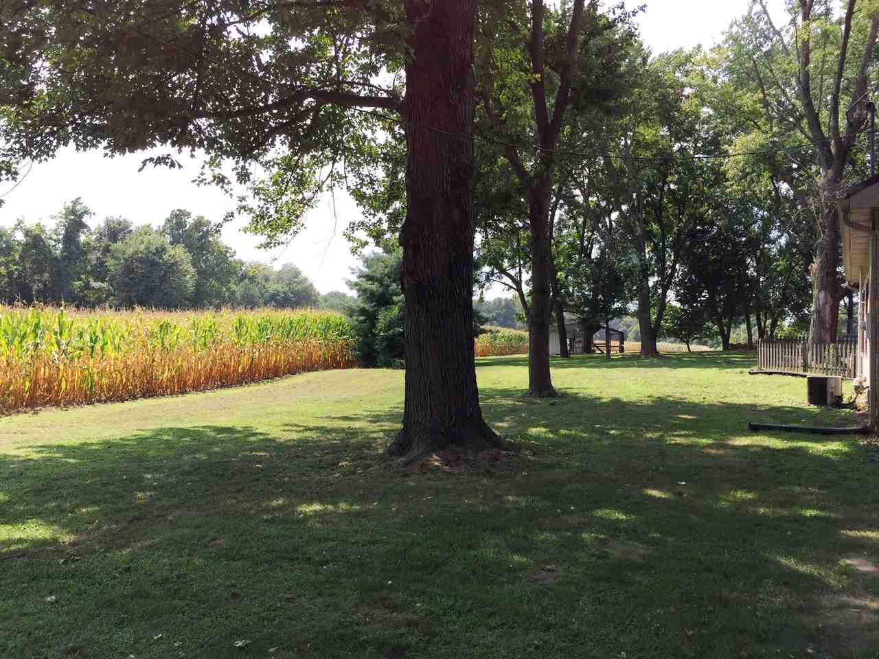 2229 South Sievers Road Vincennes, IN 47591 - Photo 22 of 24 Gallery Image 22
