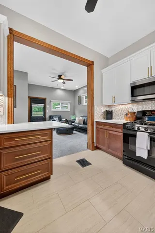 $385,000 | 2010 Blendon Place, St. Louis, MO 63143