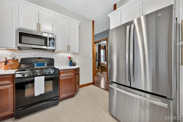 $385,000 | 2010 Blendon Place, St. Louis, MO 63143