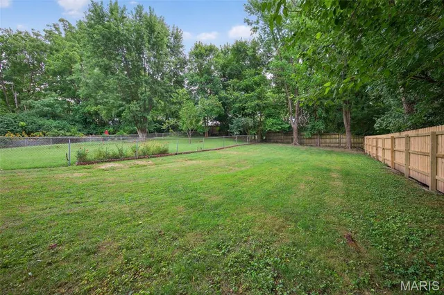 $385,000 | 2010 Blendon Place, St. Louis, MO 63143