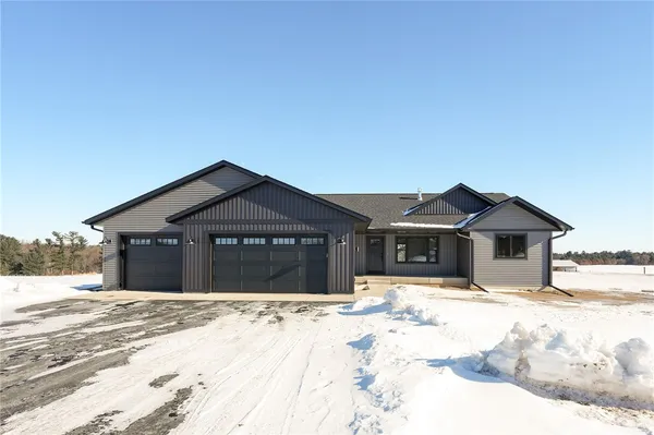 $599,900 | 9543 County Hwy Q, Chippewa Falls, WI 54729