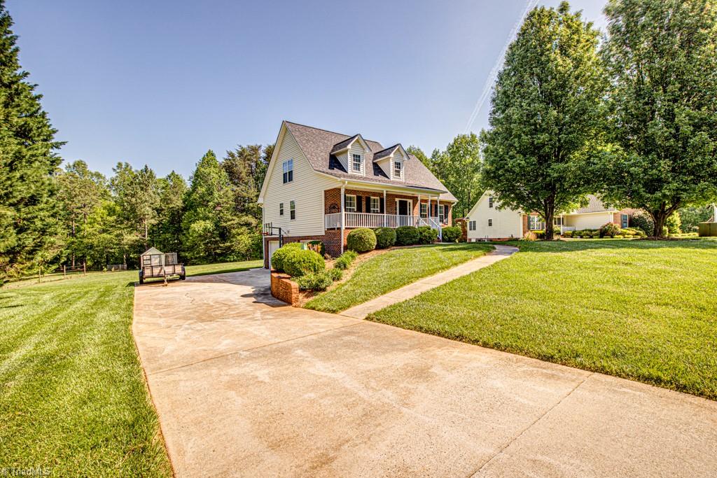 156 High Meadows Road Advance, NC 27006 - Photo 4 of 47 Gallery Image 4