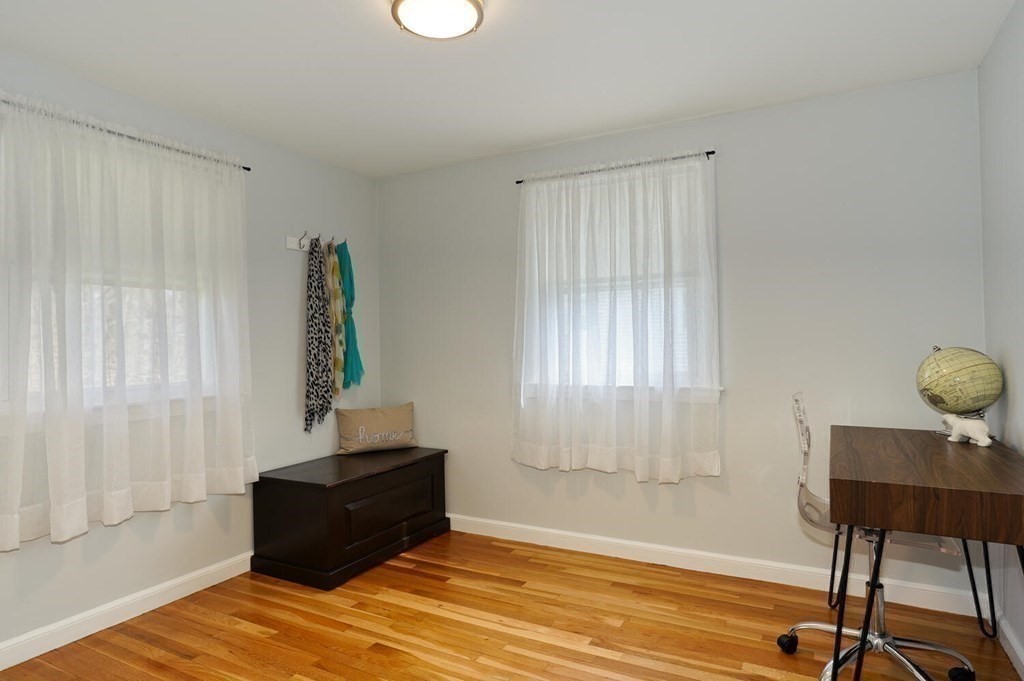 79 Dunster Road Framingham, MA 01702 - Photo 7 of 42 Gallery Image 7