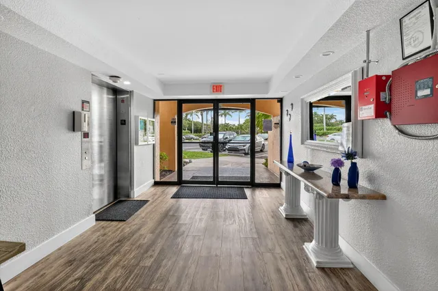 $2,400 | 2255 Lindell Boulevard, Unit 4305, Delray Beach, FL 33444