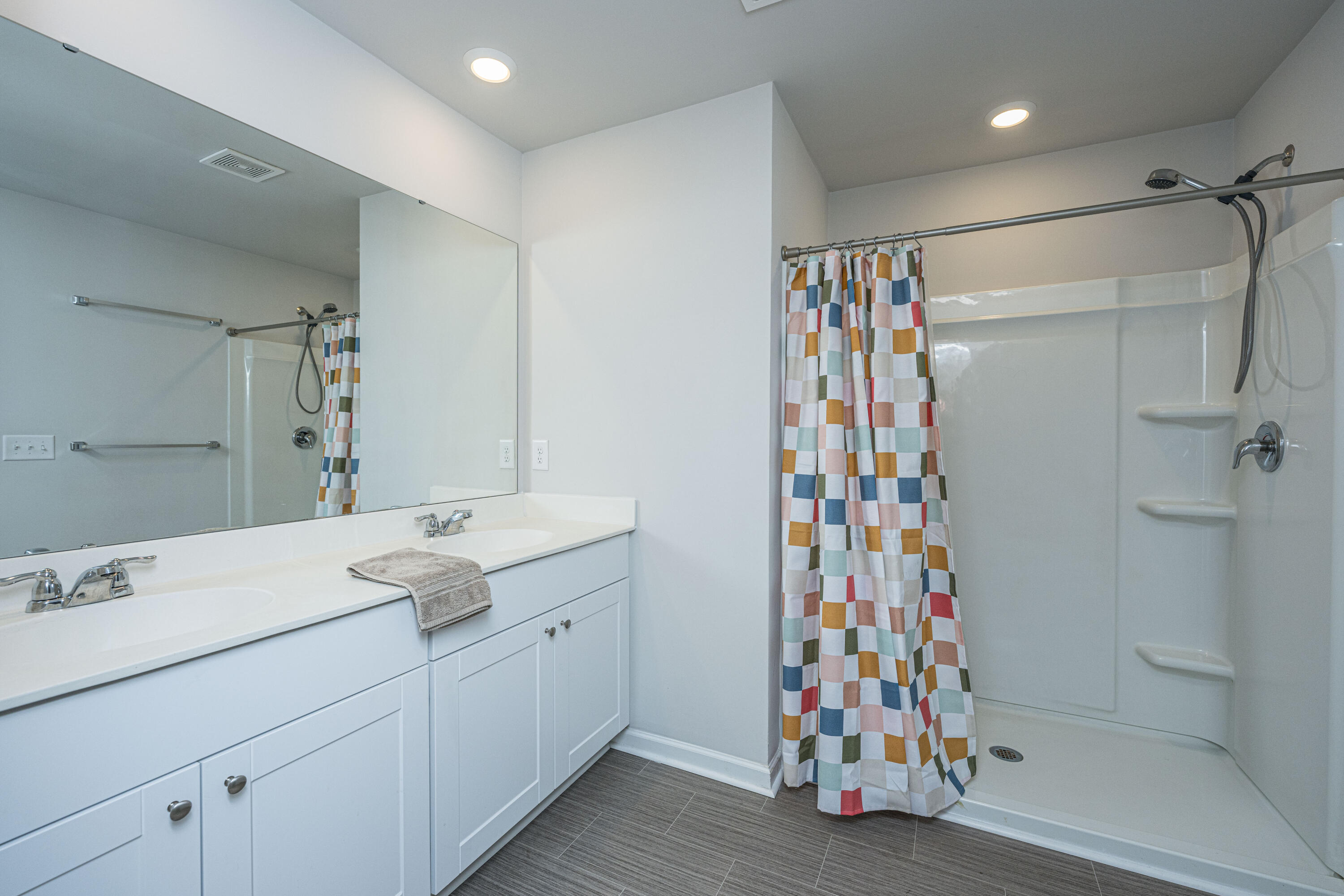 8016 Reagan Way North Charleston, SC 29418 - Photo 17 of 33 Primary Bathroom Dual Vanity