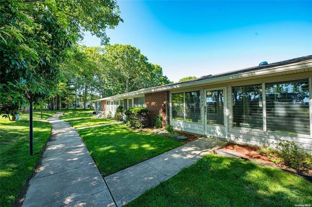 $258,000 | 194 D Newcastle Court, Unit 55, Ridge, NY 11961