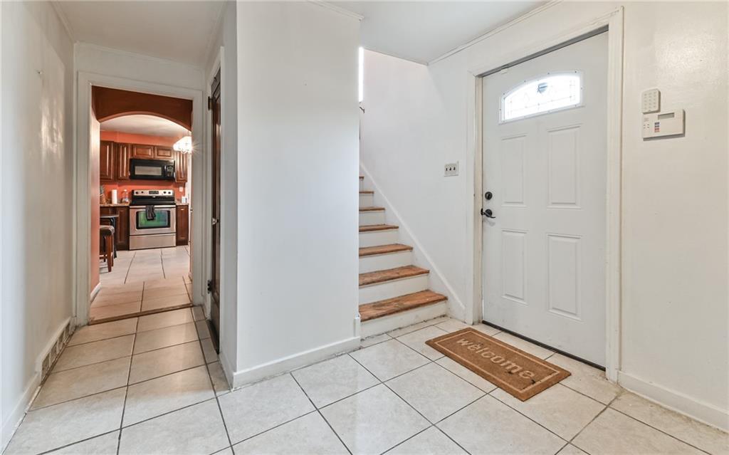 241 Highland Road Pittsburgh, PA 15235 - Photo 10 of 22 Gallery Image 10