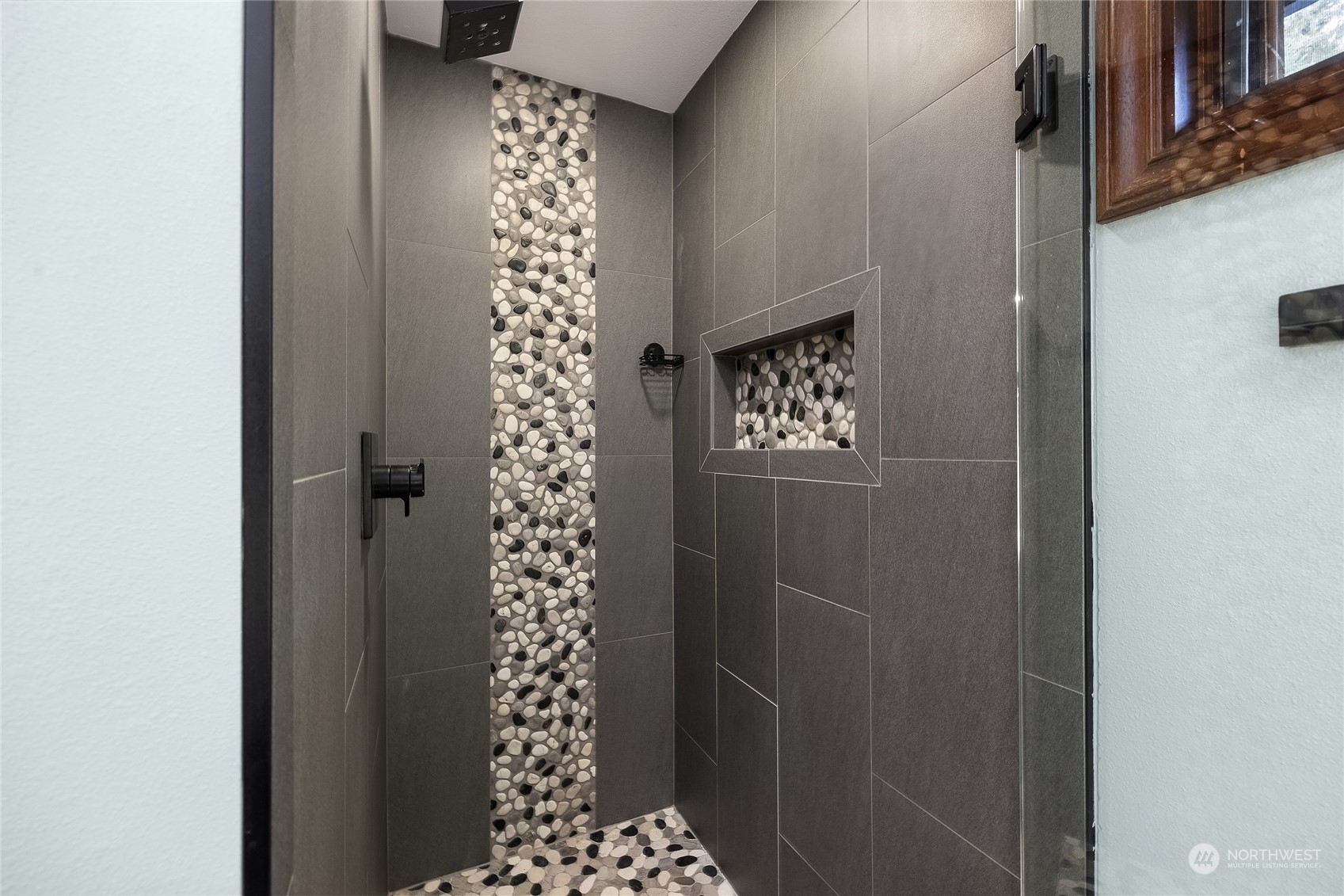 1818 Vernon Road Lake Stevens, WA 98258 - Photo 21 of 39 a view of a bathroom