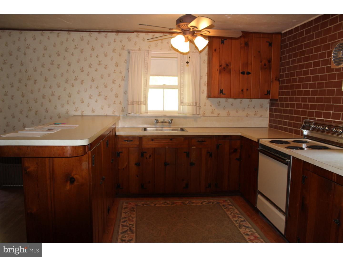 713 Dublin Road Perkasie, PA 18944 - Photo 10 of 22