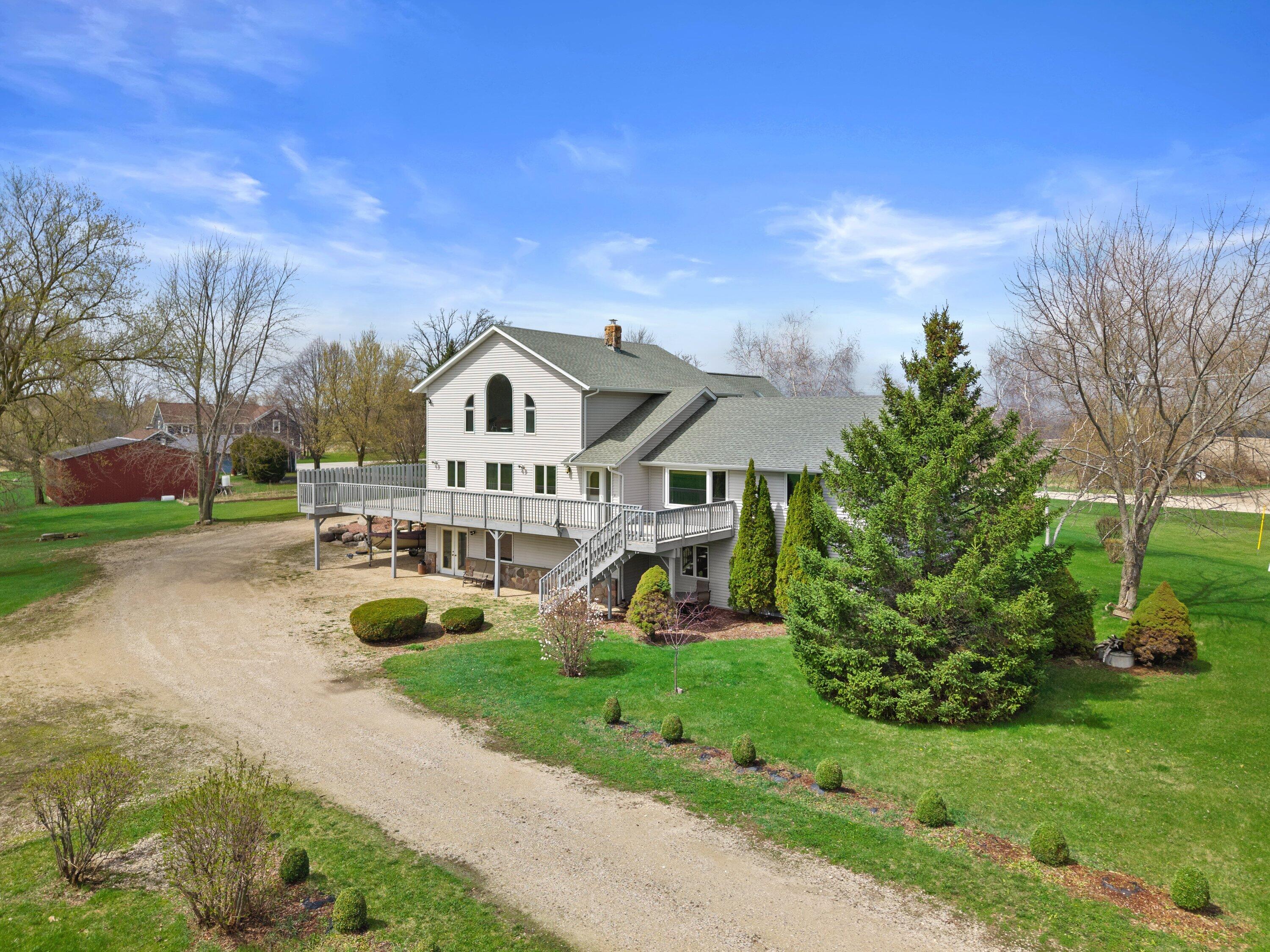 7293 Aurora Road Addison, WI 53090 - Photo 2 of 95 Beautiful landscaping