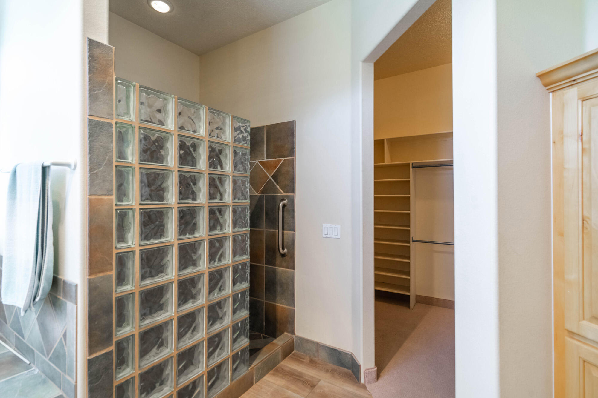 3577 Paiute Road St. George, UT 84790 - Photo 24 of 67 Primary Bathroom