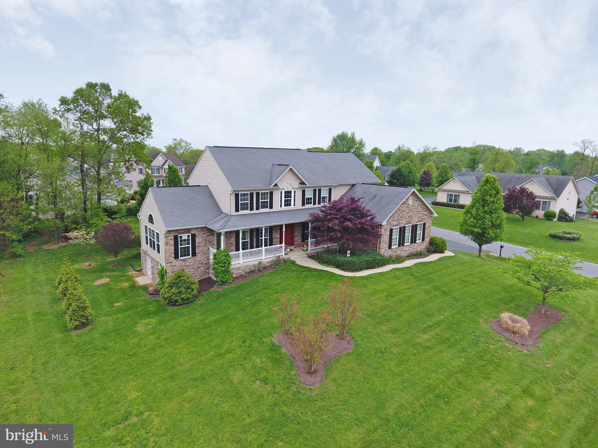 615 Rivanna Run Falling Waters, WV 25419 - Photo 2 of 46 Side View