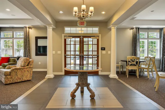 $421,000 | 9202 Charleston Drive, Unit 307, Manassas, VA 20110