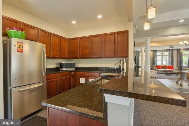 $421,000 | 9202 Charleston Drive, Unit 307, Manassas, VA 20110