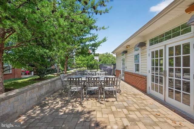 $421,000 | 9202 Charleston Drive, Unit 307, Manassas, VA 20110