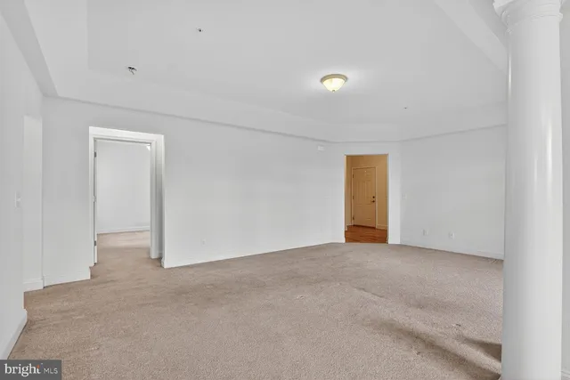 $421,000 | 9202 Charleston Drive, Unit 307, Manassas, VA 20110