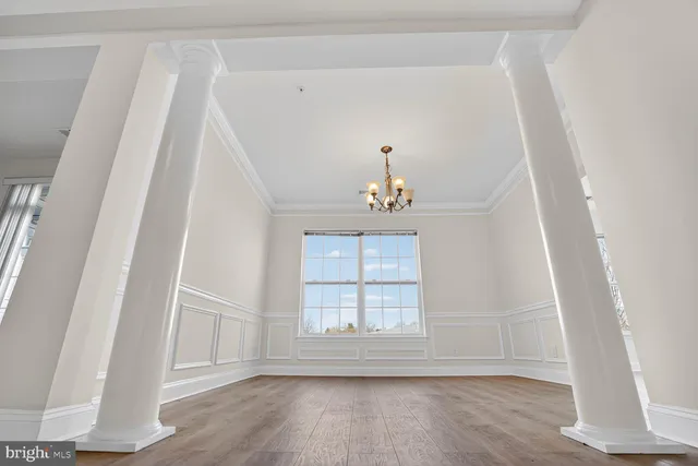 $425,000 | 9202 Charleston Drive, Unit 307, Manassas, VA 20110