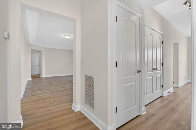 $425,000 | 9202 Charleston Drive, Unit 307, Manassas, VA 20110