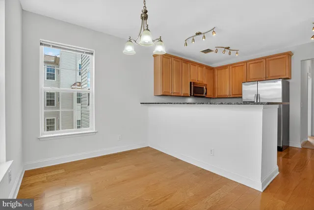 $421,000 | 9202 Charleston Drive, Unit 307, Manassas, VA 20110