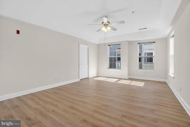 $425,000 | 9202 Charleston Drive, Unit 307, Manassas, VA 20110