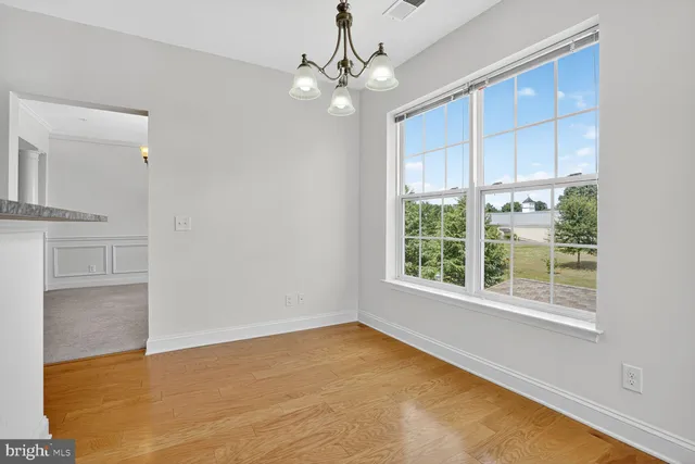 $421,000 | 9202 Charleston Drive, Unit 307, Manassas, VA 20110