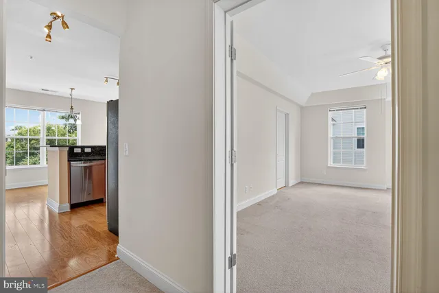 $421,000 | 9202 Charleston Drive, Unit 307, Manassas, VA 20110