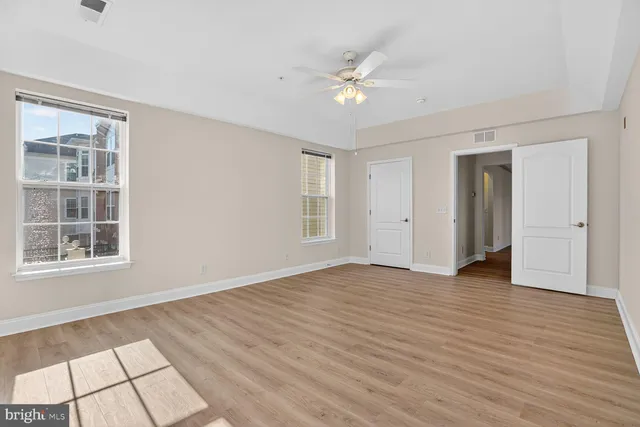 $425,000 | 9202 Charleston Drive, Unit 307, Manassas, VA 20110