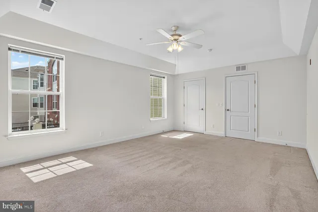 $421,000 | 9202 Charleston Drive, Unit 307, Manassas, VA 20110