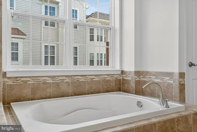 $425,000 | 9202 Charleston Drive, Unit 307, Manassas, VA 20110