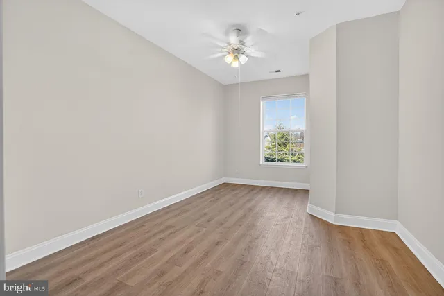 $425,000 | 9202 Charleston Drive, Unit 307, Manassas, VA 20110