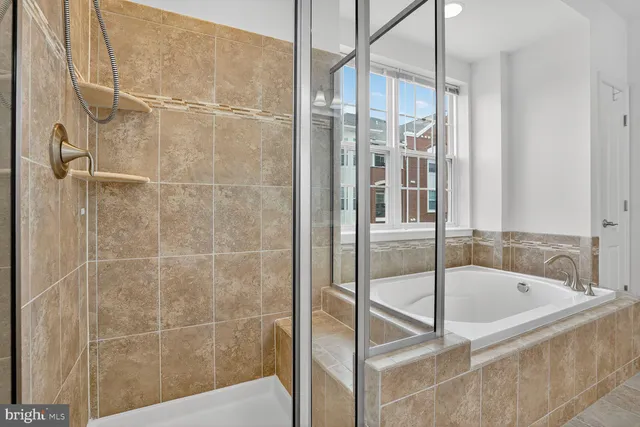 $421,000 | 9202 Charleston Drive, Unit 307, Manassas, VA 20110