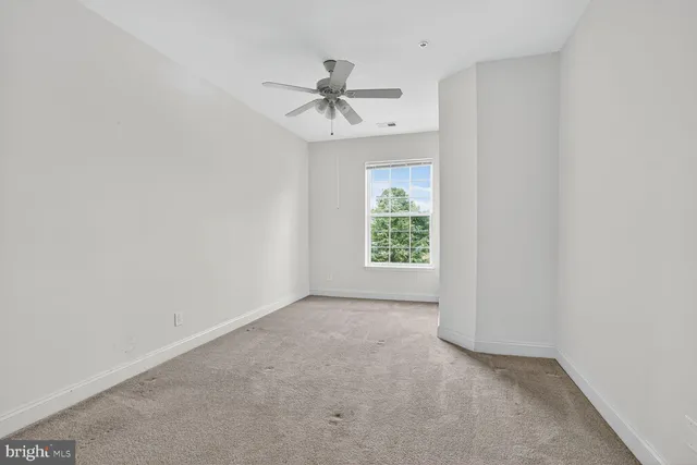 $421,000 | 9202 Charleston Drive, Unit 307, Manassas, VA 20110