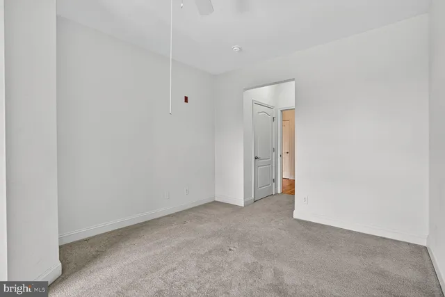 $421,000 | 9202 Charleston Drive, Unit 307, Manassas, VA 20110