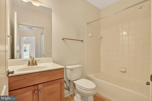 $421,000 | 9202 Charleston Drive, Unit 307, Manassas, VA 20110