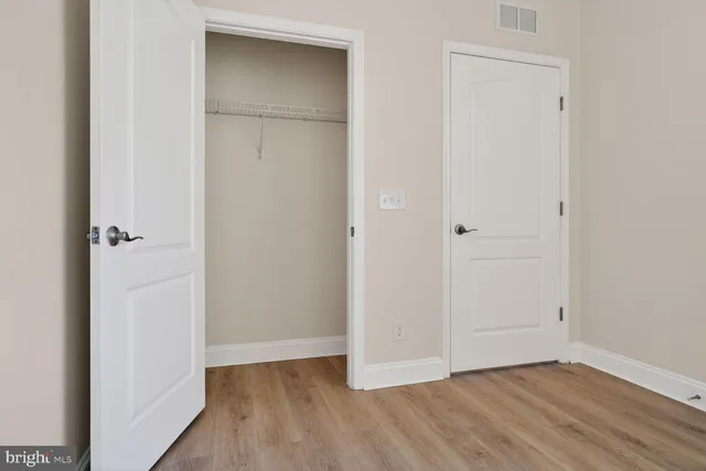 $425,000 | 9202 Charleston Drive, Unit 307, Manassas, VA 20110