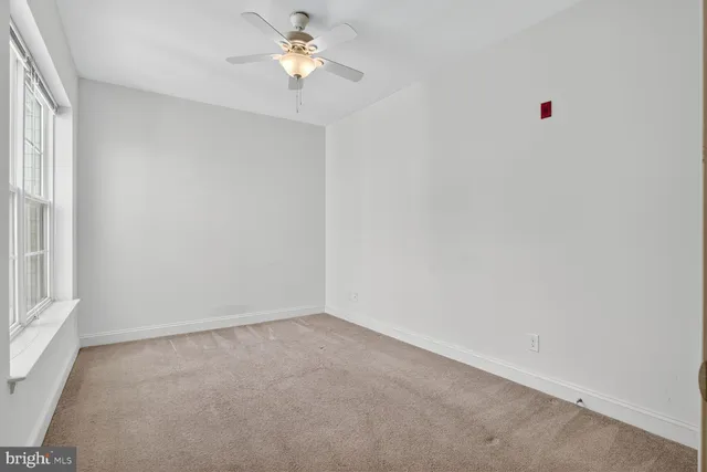 $421,000 | 9202 Charleston Drive, Unit 307, Manassas, VA 20110