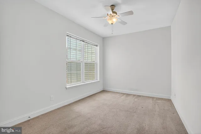 $421,000 | 9202 Charleston Drive, Unit 307, Manassas, VA 20110