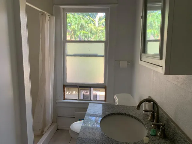 $1,200 | 699 South 9th Street, San Jose, CA 95112