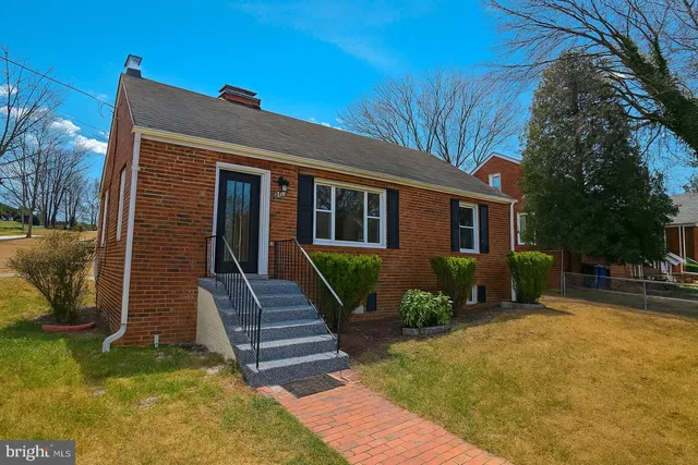 $445,000 | 6719 Kipling Parkway, District Heights, MD 20747