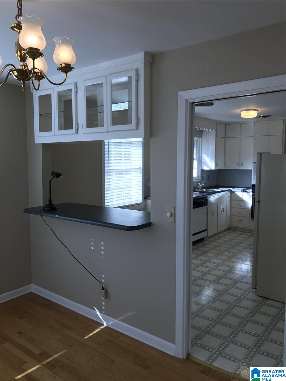 1048 50th Street South Birmingham, AL 35222 - Photo 5 of 23