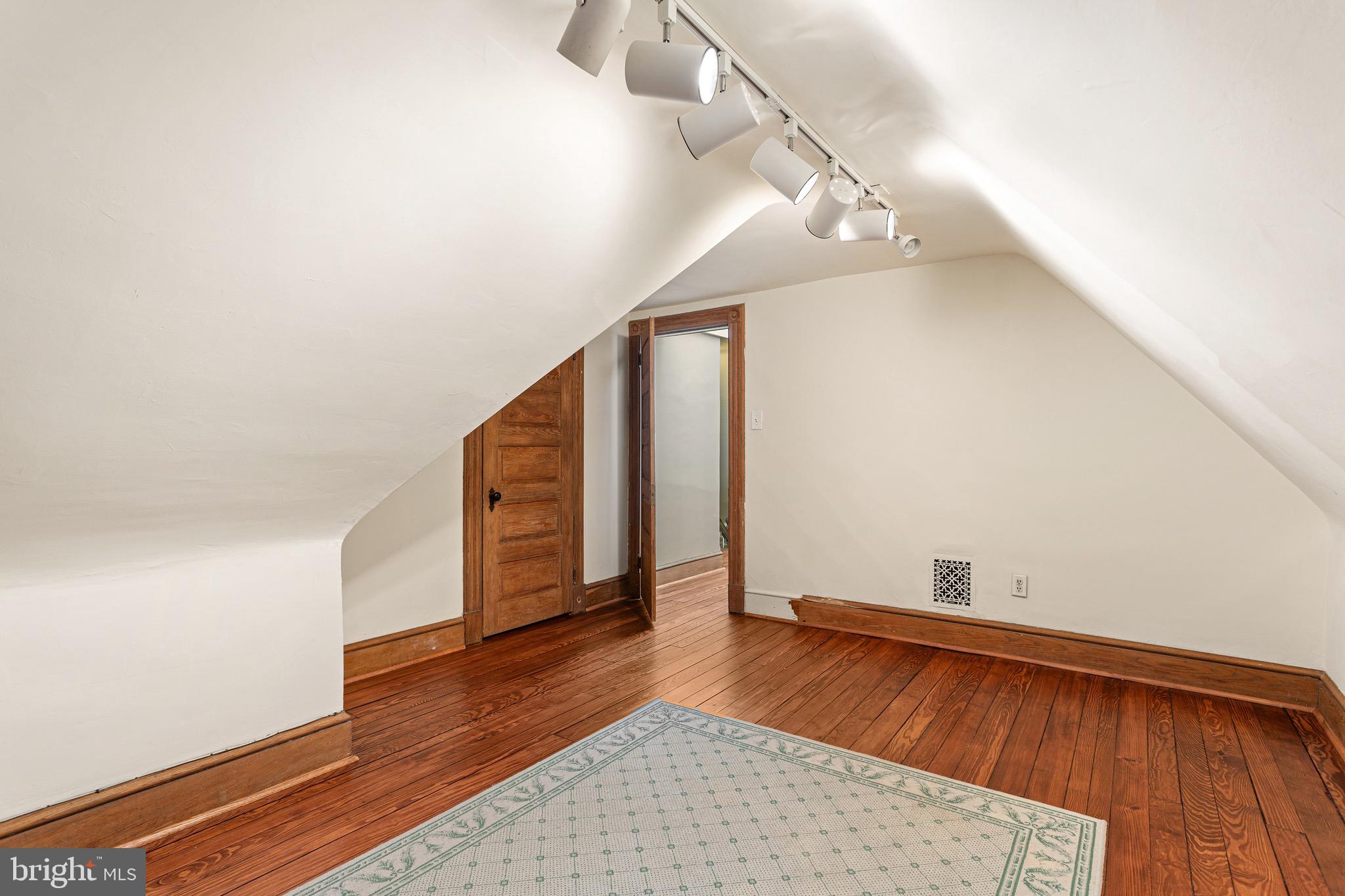 209 Warwick Road Haddonfield, NJ 08033 - Photo 31 of 46 3rd Floor Bedroom 3