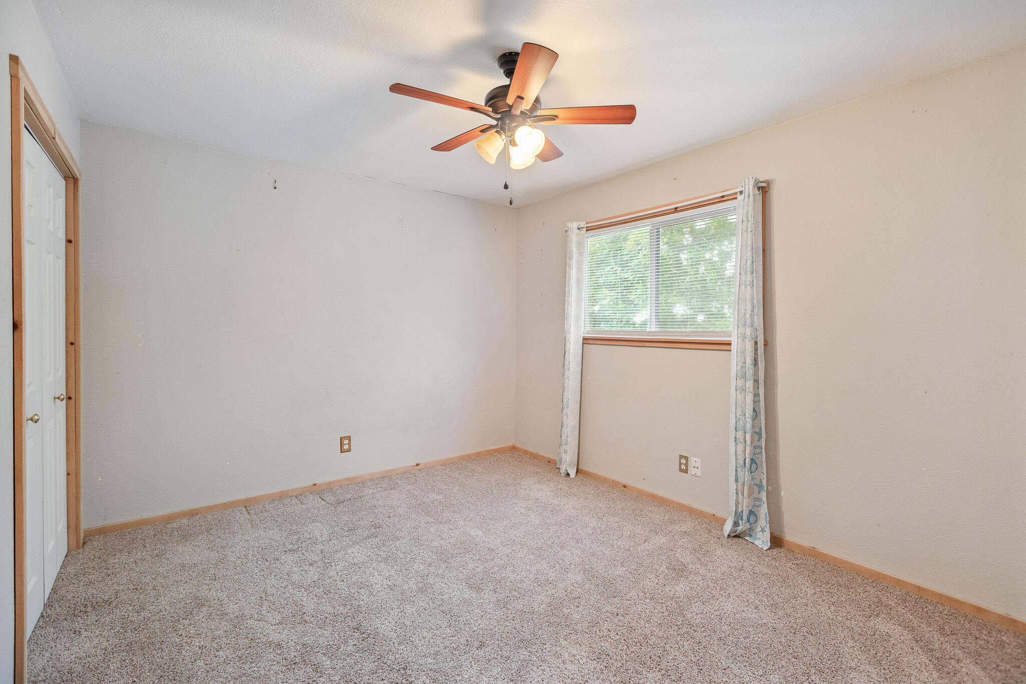 40826 Grouse Drive Three Rivers, CA 93271 - Photo 40 of 75 36 2nd Bedroom