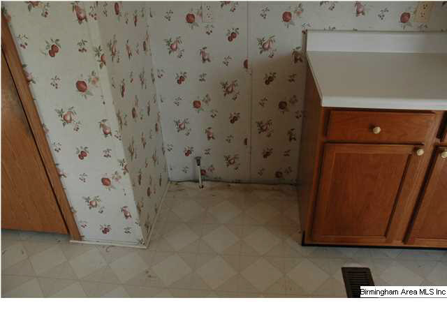13269 New Cut Road Athens, AL 35611 - Photo 9 of 15