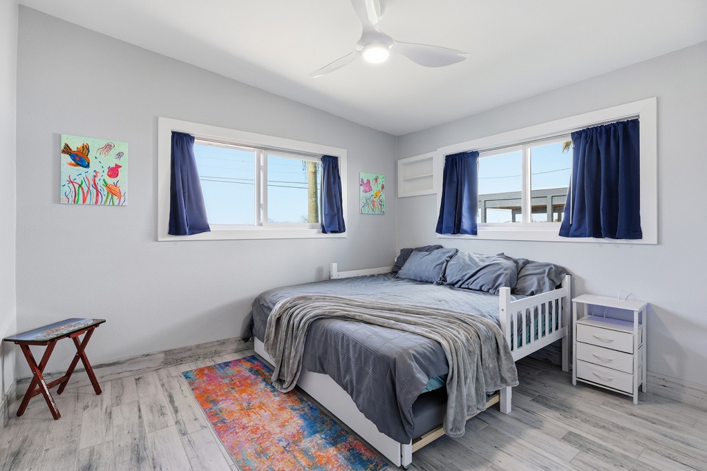 129 Copano Cove Road Rockport, TX 78382 - Photo 22 of 37
