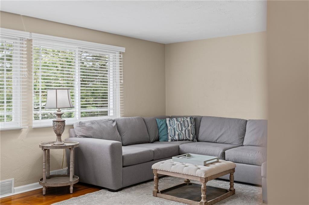 637 Ravencrest Road Pittsburgh, PA 15215 - Photo 21 of 41 Gallery Image 21