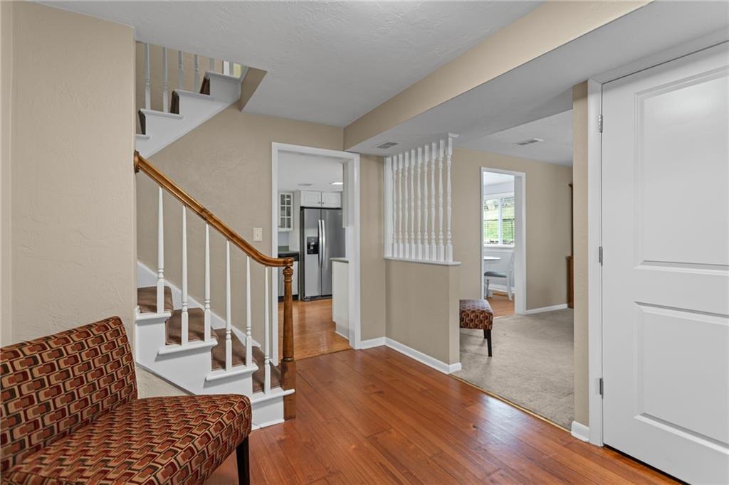 637 Ravencrest Road Pittsburgh, PA 15215 - Photo 4 of 41 Gallery Image 4