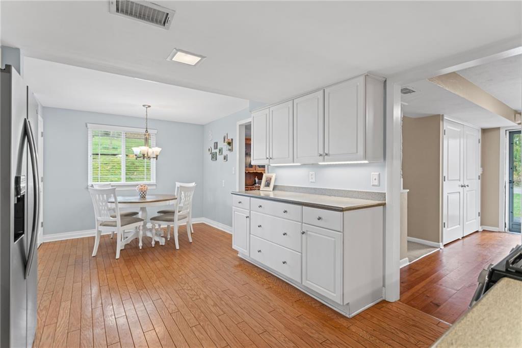 637 Ravencrest Road Pittsburgh, PA 15215 - Photo 5 of 41 Kitchen offers hardwood floors.